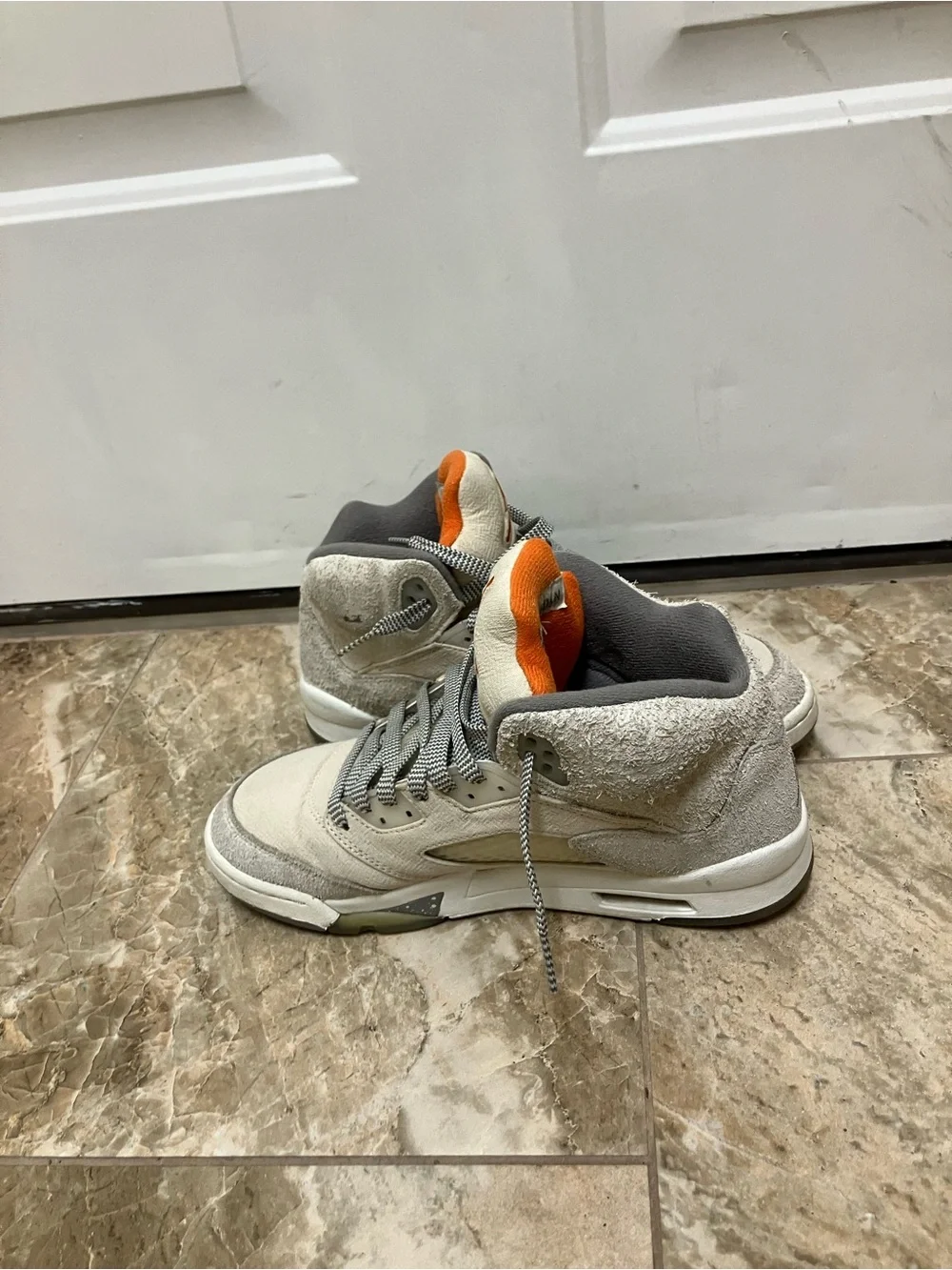 Air Jordan 5 Retro SE Craft Light Orewood Brown Sneakers Size 7Y FD9220-180